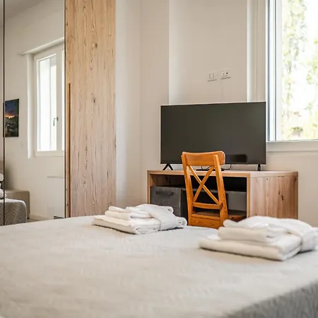 Rivazza - Free Wifi, Air Conditioning & Private Parking Lejlighed Imola