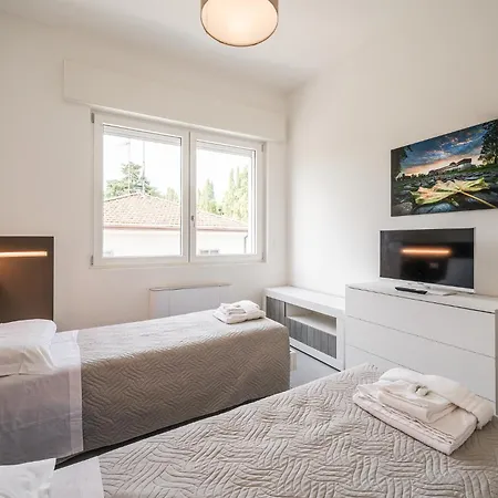 Lejlighed Rivazza - Free Wifi, Air Conditioning & Private Parking *