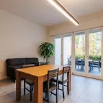 Rivazza - Free Wifi, Air Conditioning & Private Parking アパート *
