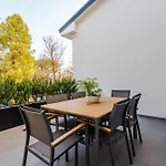 アパート Rivazza - Free Wifi, Air Conditioning & Private Parking