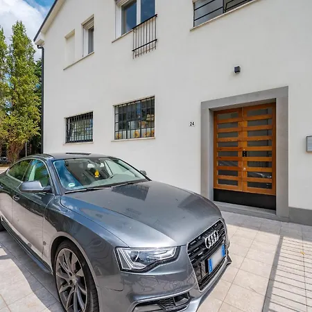 Rivazza - Free Wifi, Air Conditioning & Private Parking شقة إيمولا