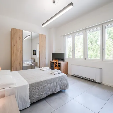 شقة Rivazza - Free Wifi, Air Conditioning & Private Parking إيمولا