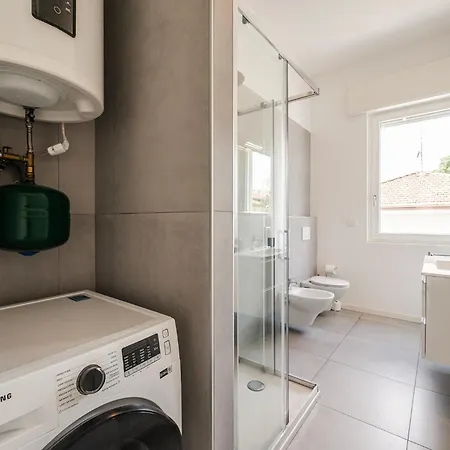 شقة Rivazza - Free Wifi, Air Conditioning & Private Parking إيمولا