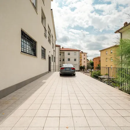 Rivazza - Free Wifi, Air Conditioning & Private Parking شقة