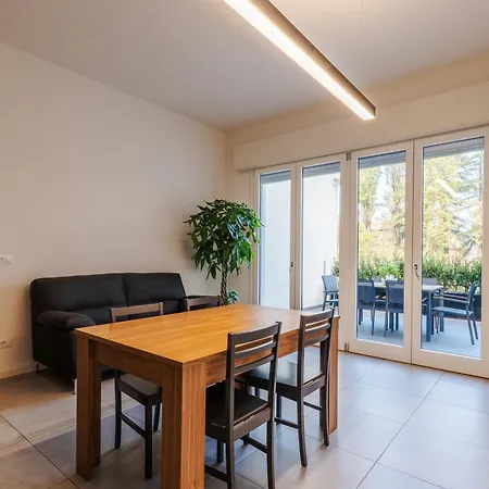 Rivazza - Free Wifi, Air Conditioning & Private Parking Apartment *