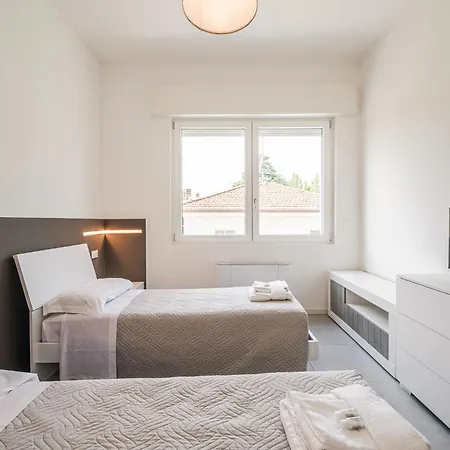 Apartmán Rivazza - Free Wifi, Air Conditioning & Private Parking *