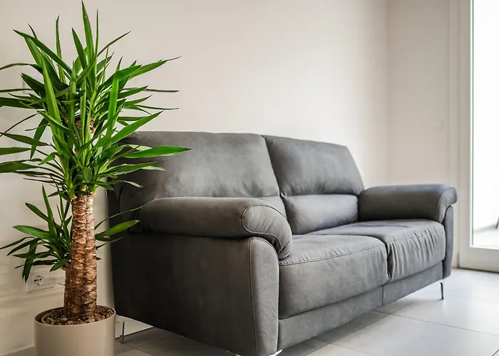 Apartment Rivazza - Free Wifi, Air Conditioning & Private Parking