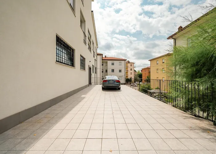 Rivazza - Free Wifi, Air Conditioning & Private Parking Apartmán