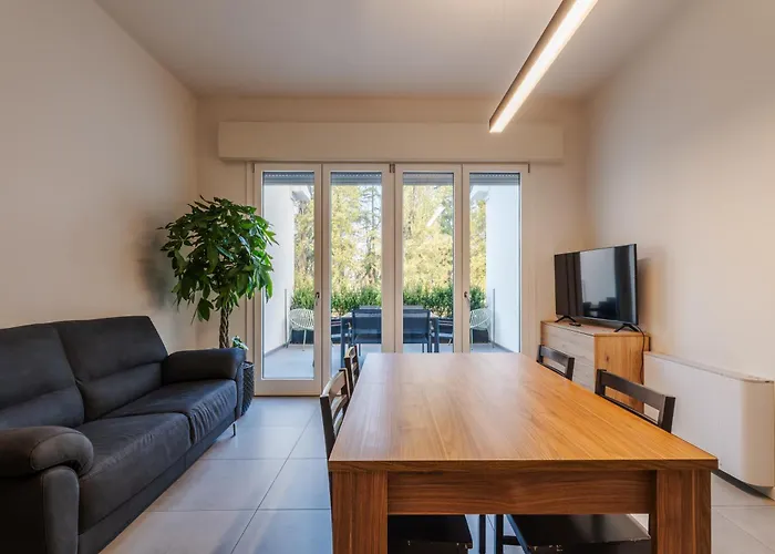 Rivazza - Free Wifi, Air Conditioning & Private Parking Apartment *