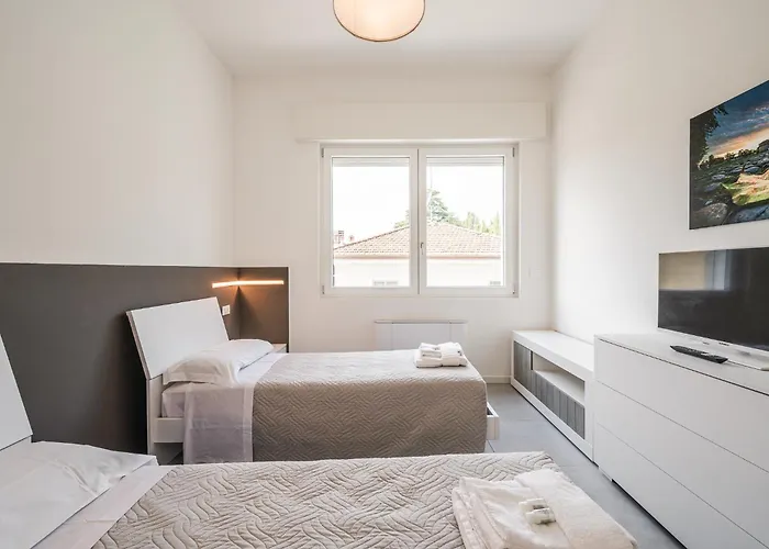 Apartmán Rivazza - Free Wifi, Air Conditioning & Private Parking *
