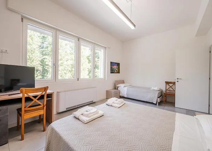 Rivazza - Free Wifi, Air Conditioning & Private Parking Apartmán